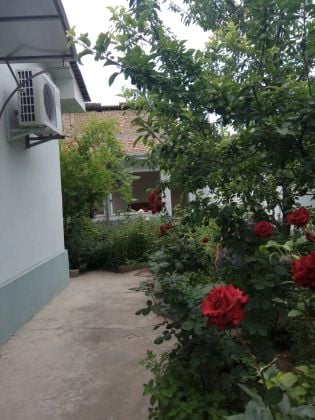 Comfortable 2 bedrooms cottage of 110 sq.m. with a nice garden and sauna