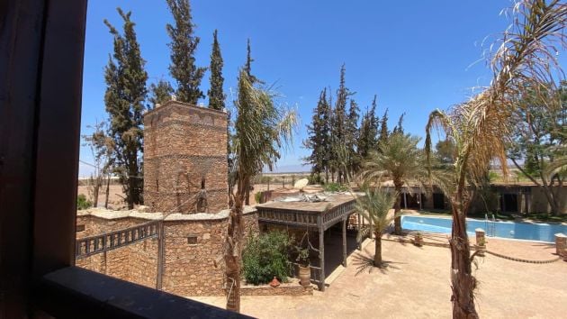 A VENDRE Riad, sur  4 hectares,,ensemble immobilier, 