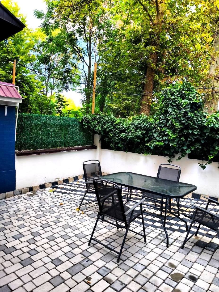 Nice and cozy 2 bedrooms and 2 bathrooms aprtment of 120 m2 with privet courtyard at C-1 area