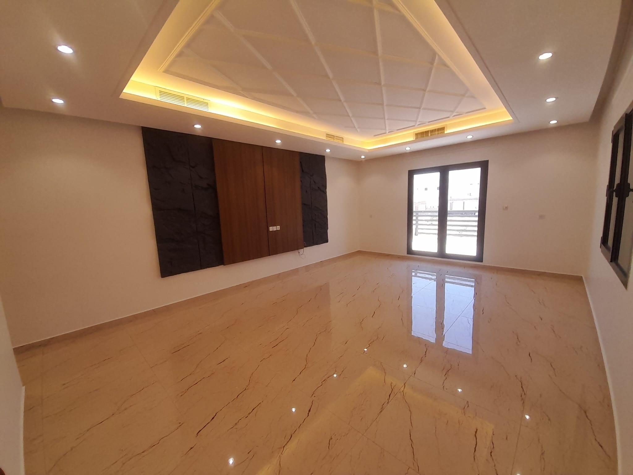 4 Bedroom Private Villa Floor for Rent in Finatees.