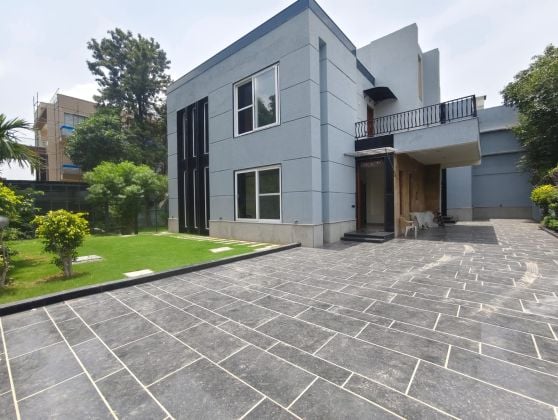 Moderna y espaciosa casa de campo de 5 habitaciones y 1000 yardas ...