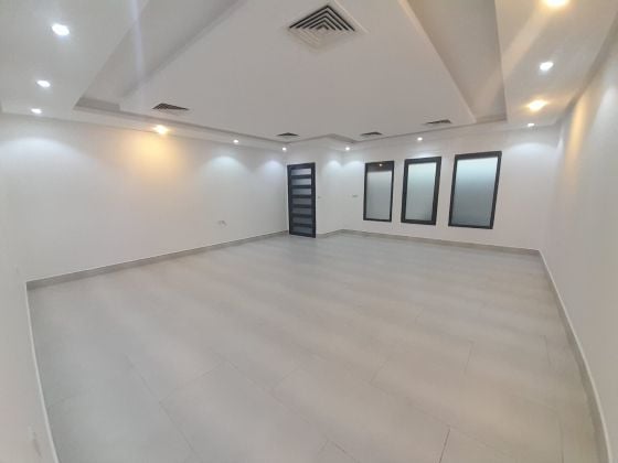 Beautiful 4 Bedroom Ground Villa Floor for Rent in Abu Fatira.