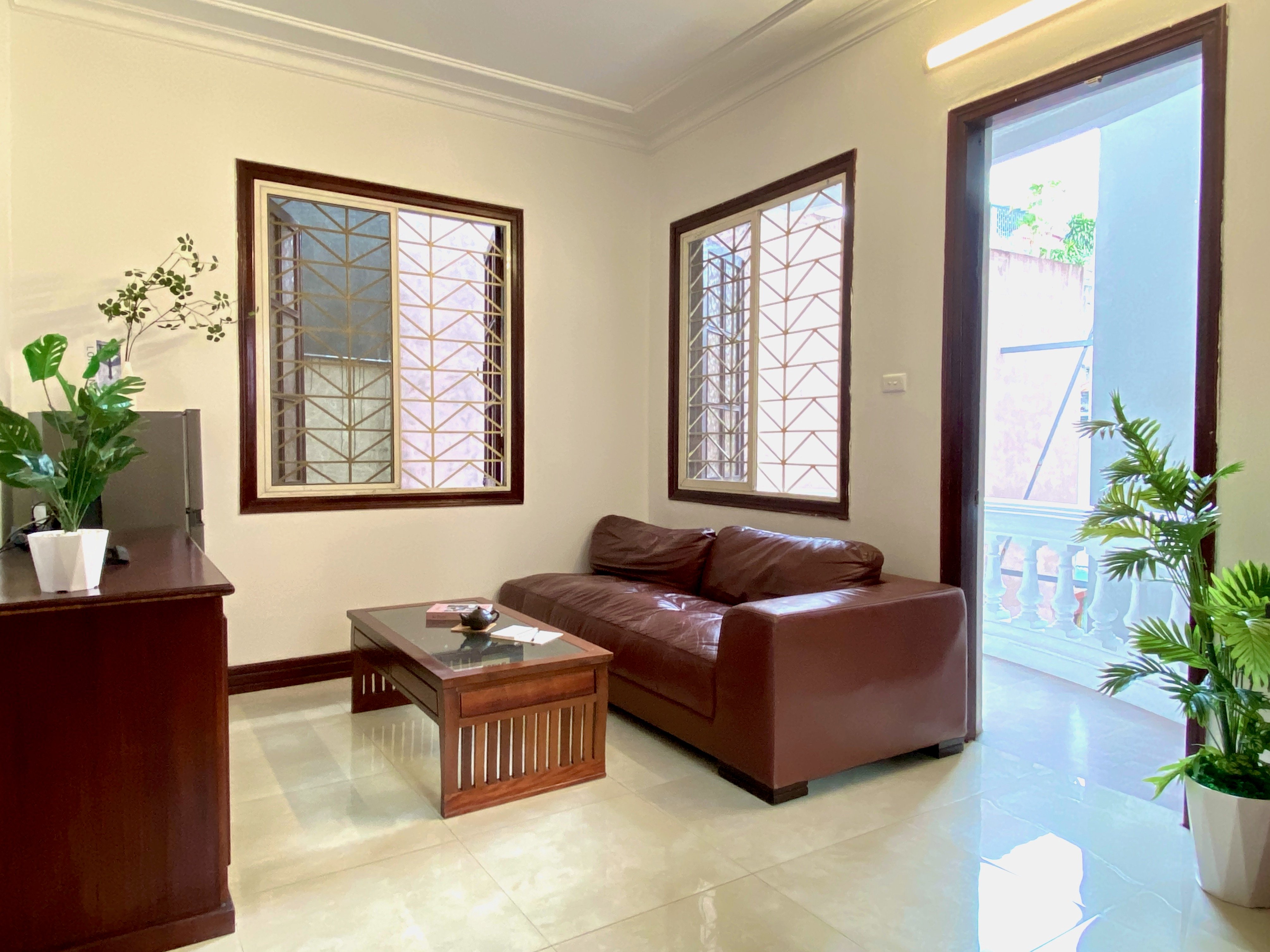 Appartement lumineux 2 pièces avec balcon – 3ème étage à Ba Dinh, Hanoi
