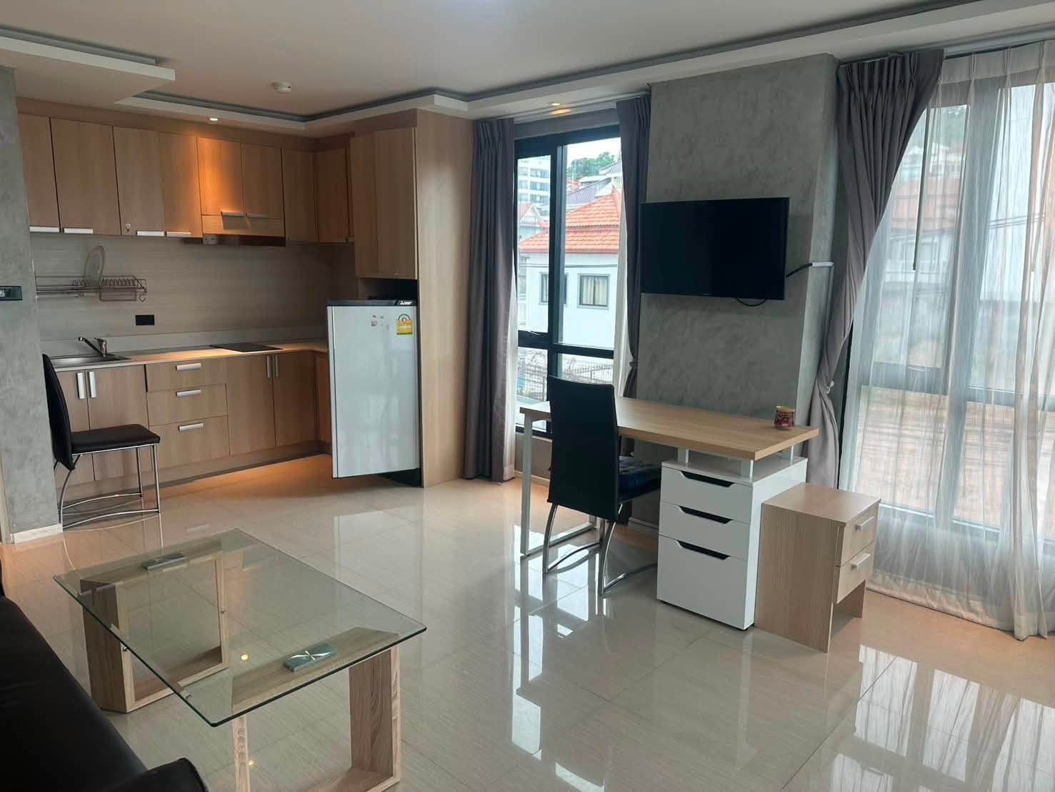 Condo For rent Pratumnak 40sqm with washing machchine