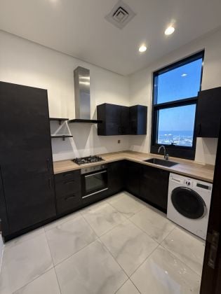 Apartamento único de 2 habitaciones con vista al mar en Sabah Al ...
