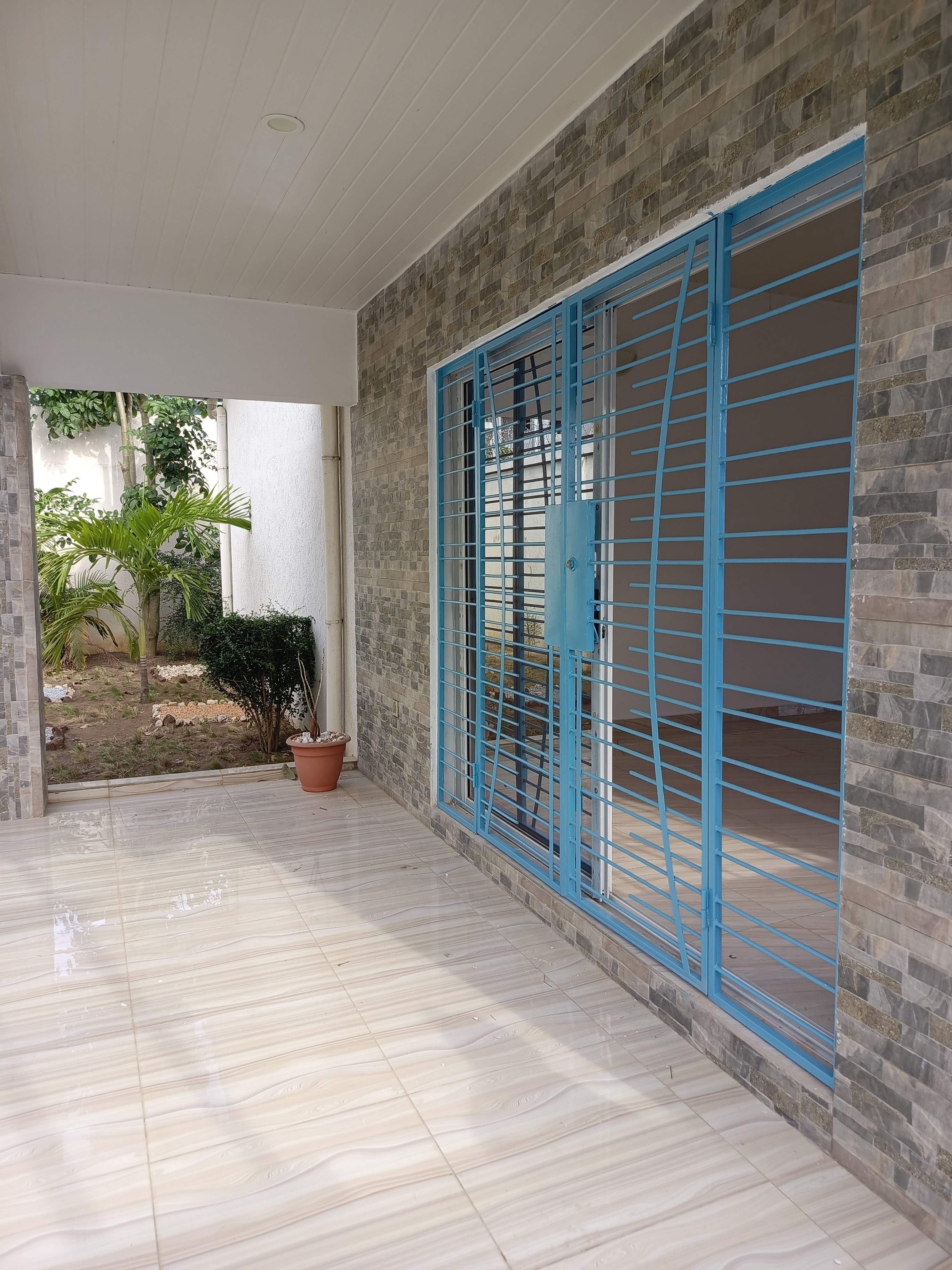 LOCATION VILLA BASSE 4 PIÈCES BINGERVILLE