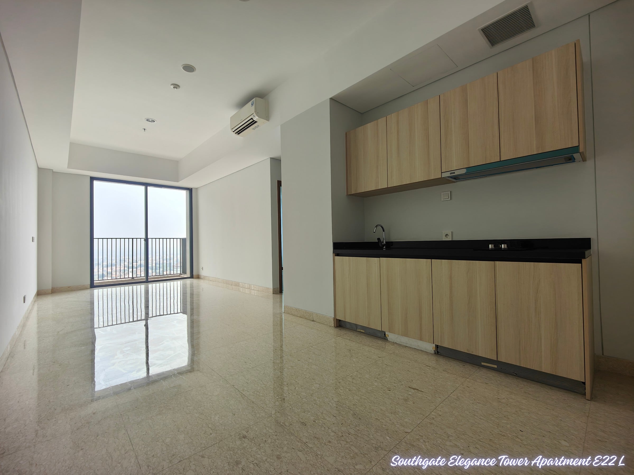 Luxury Southgate Residence