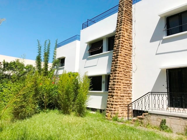 Villa avec jardin  à louer au quartier Hassan.