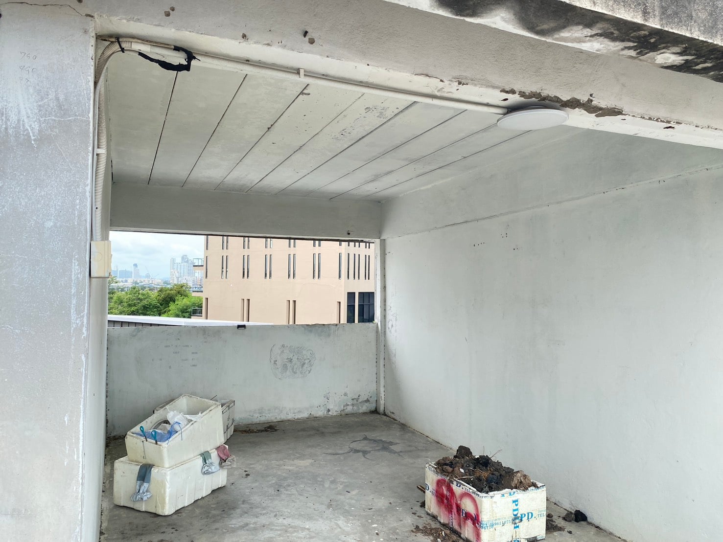 Commercial Building For Rent 15,000 baht, On Tepprasit Road Pattaya