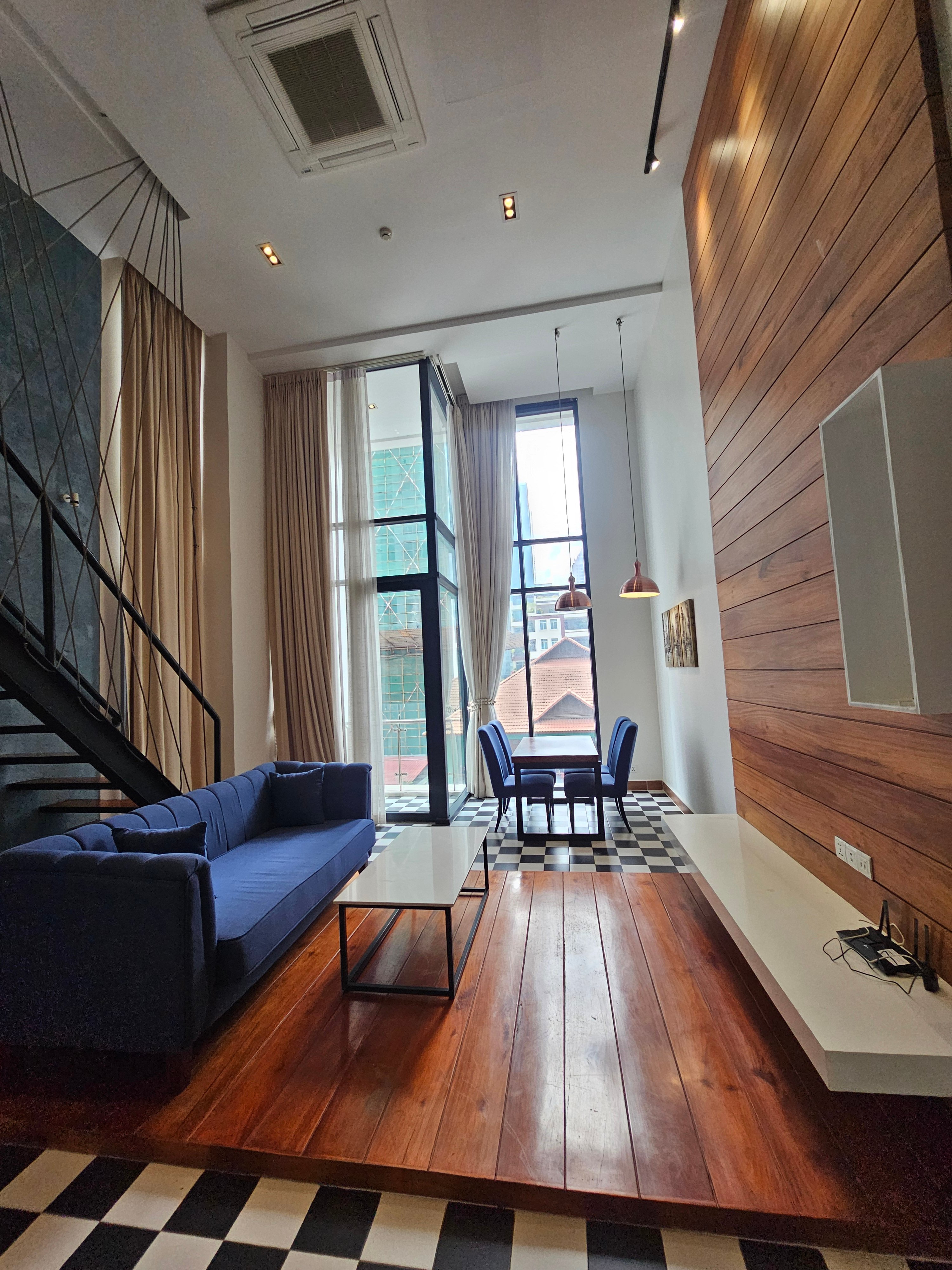 Cozy Loft style !! 2 Bedrooms For RENT ��♂️��️♀️ Hot deal ����⚡️
