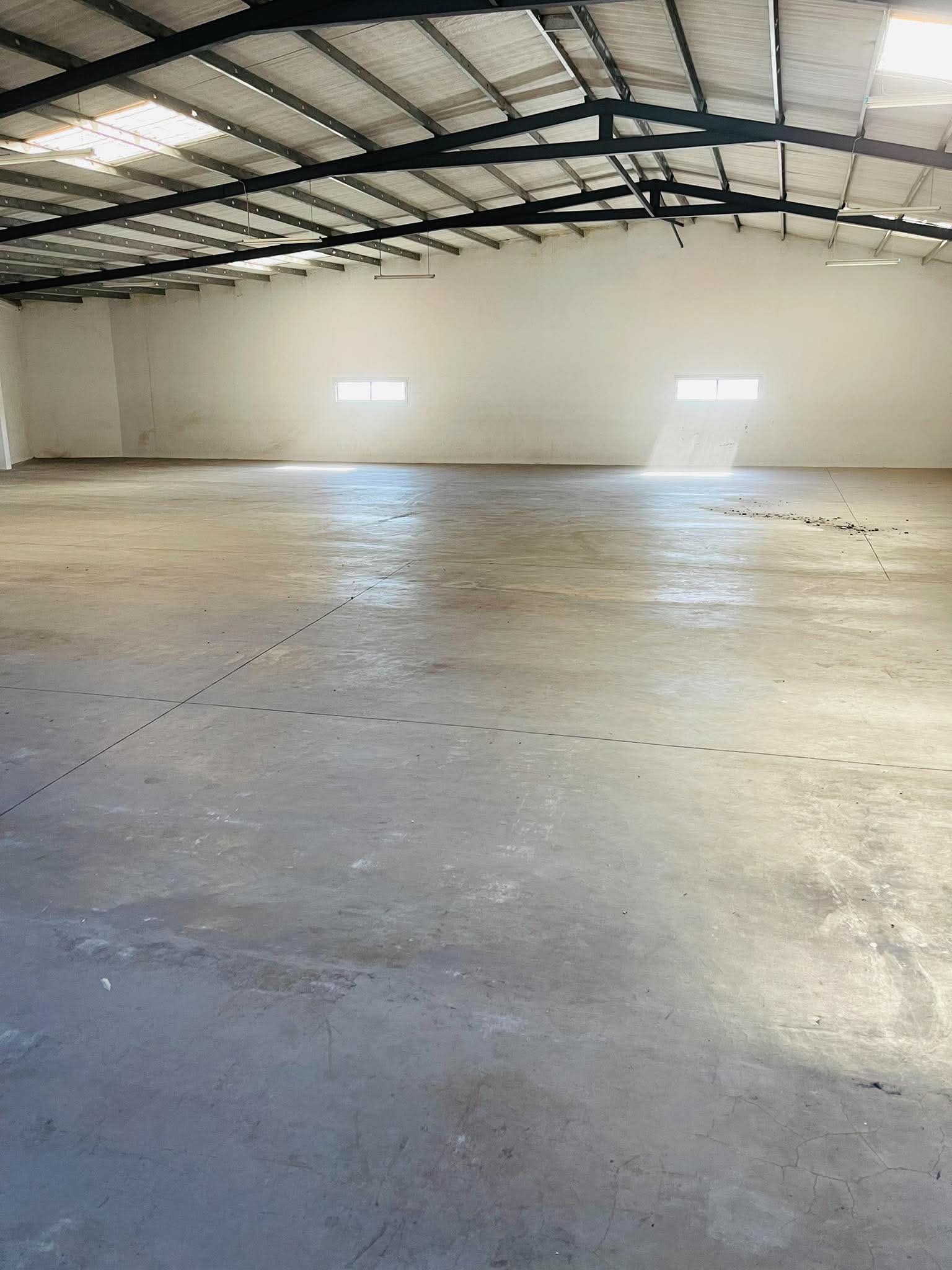 LOCATION ENTREPOT-AMBOHIBAO