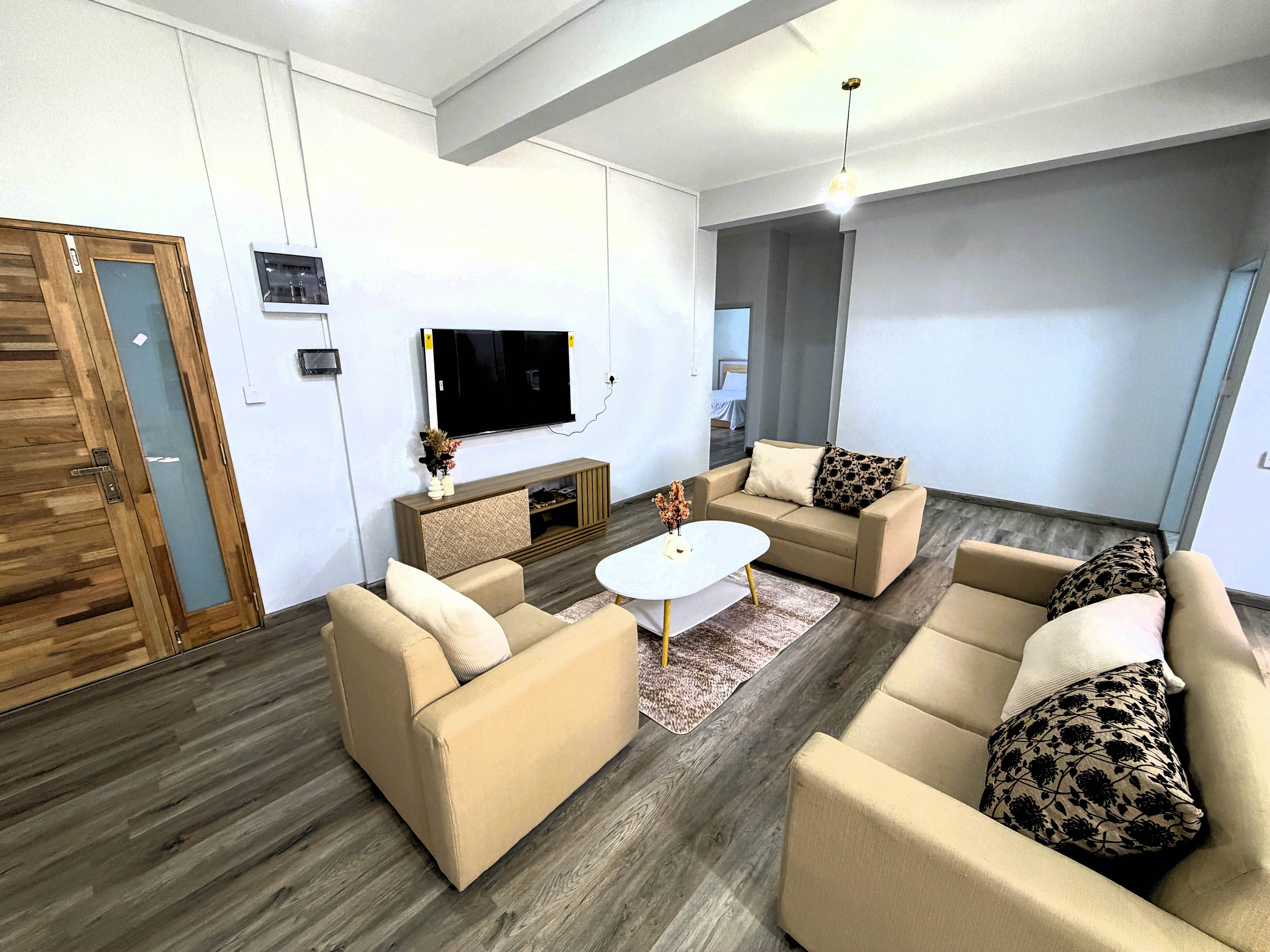 FOR RENT - 3-ENSUITE BEDROOMS APARTMENT - IN THE HEART OF CUREPIPE