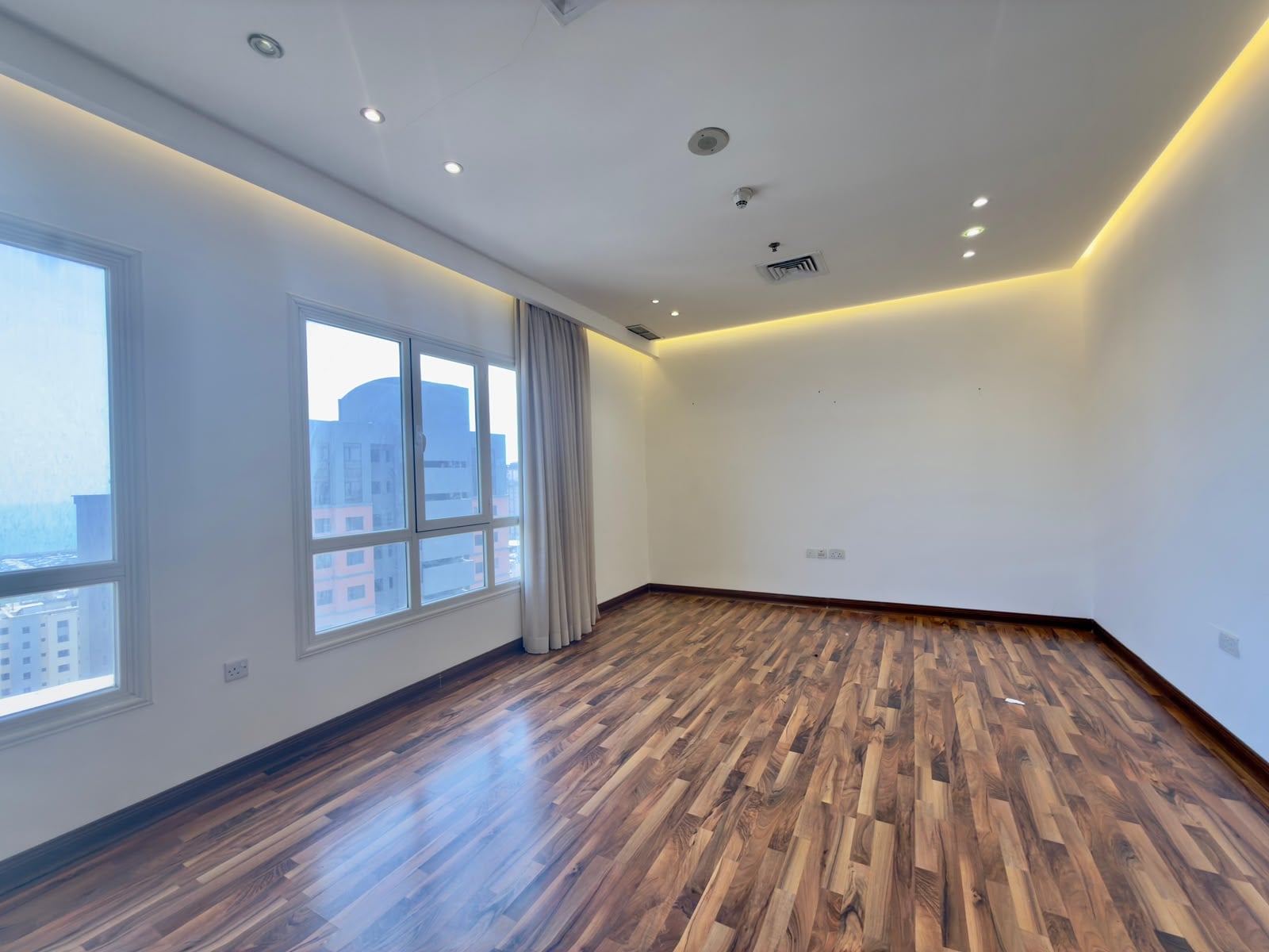 One bedroom Semi furnished apartment for rent in salmiya