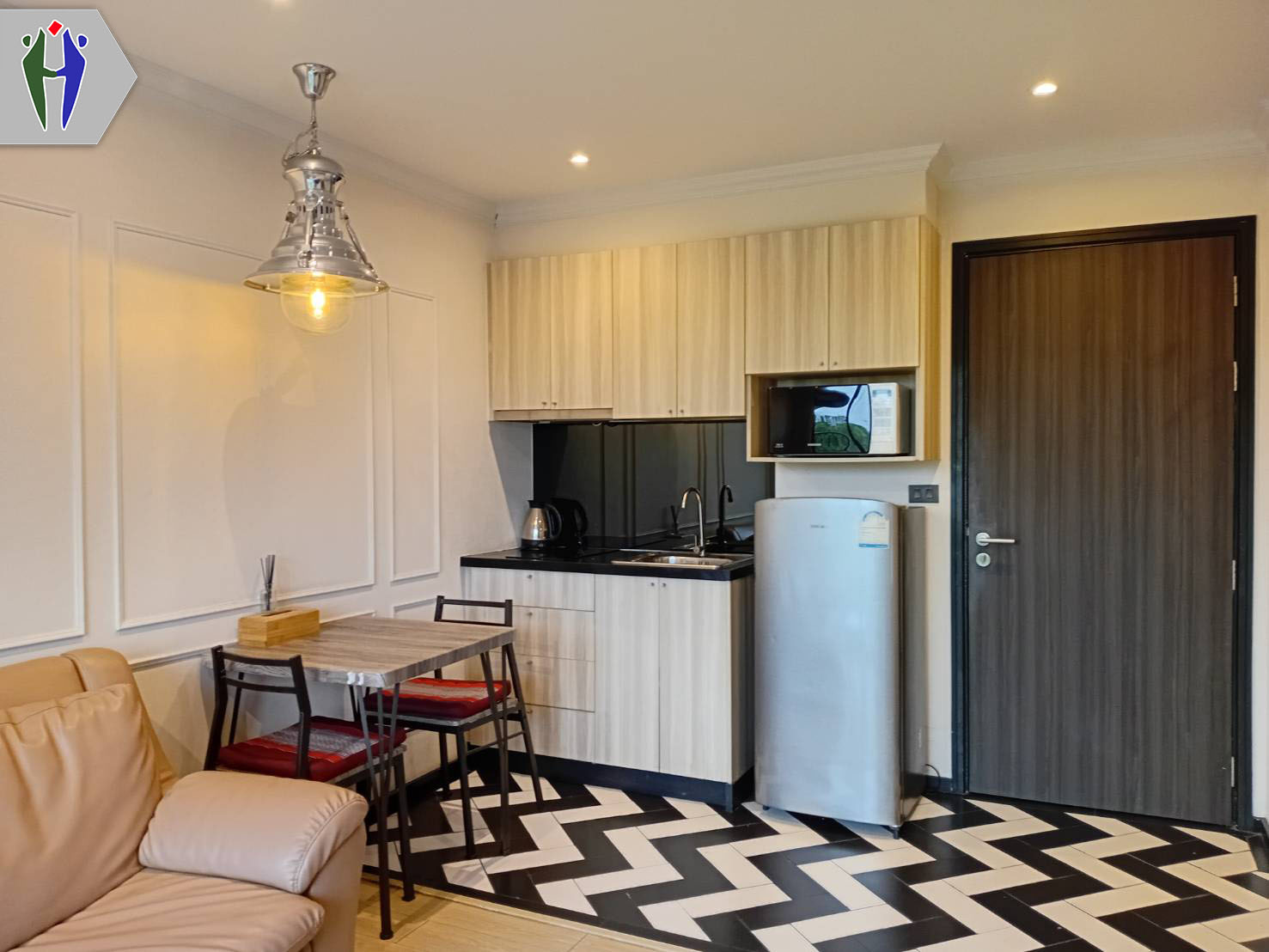 For rent Venetian Condo Pattaya 9,500 baht