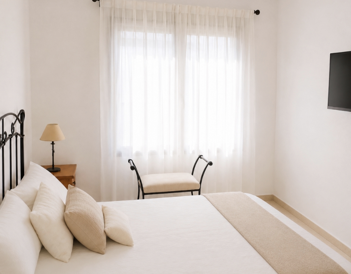 Bright 2-Bed Apartment Near Valencia and Pinedo Beach