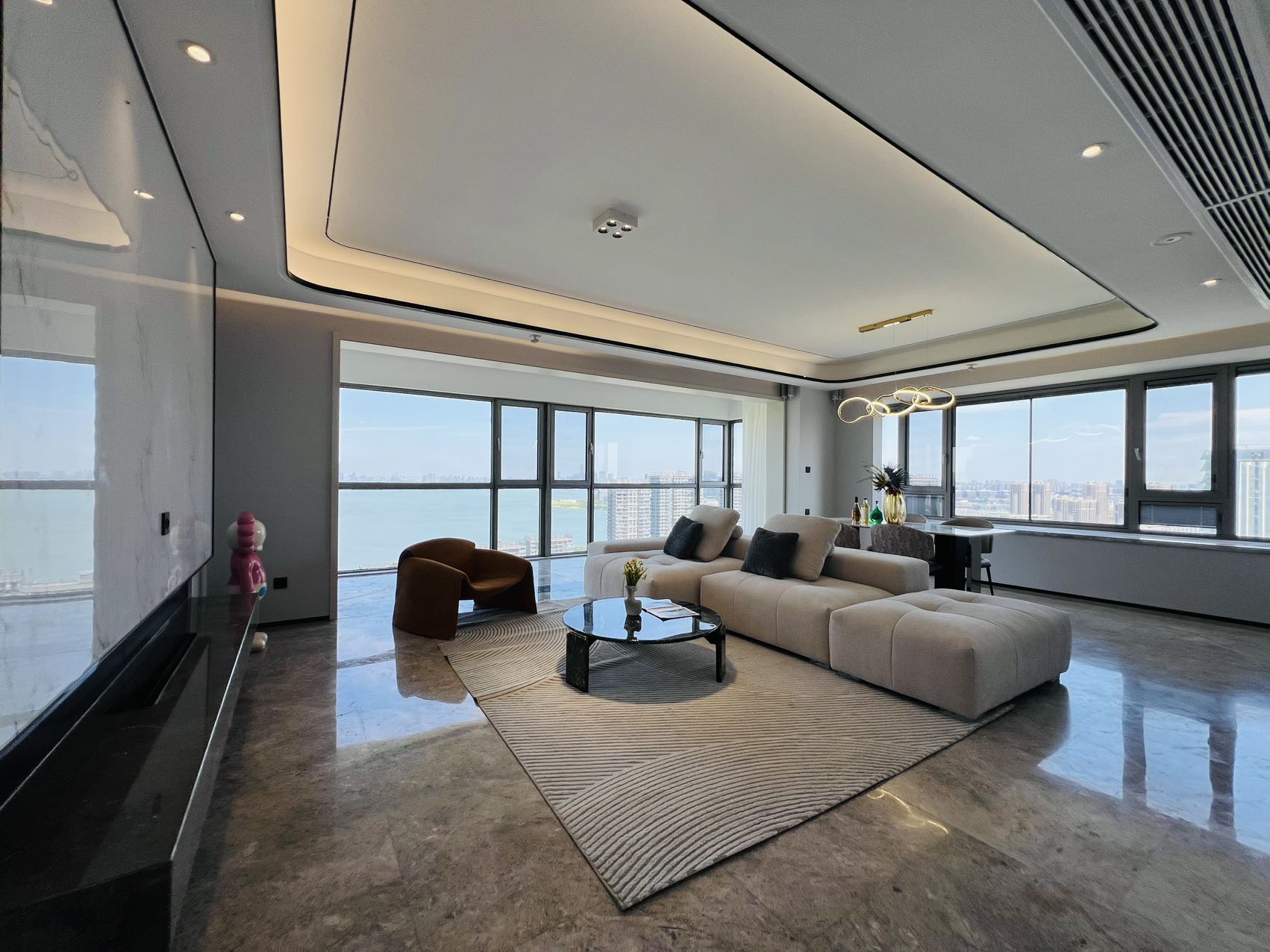 Big Flat 4br near Du Shu lake in Suzhou for rent