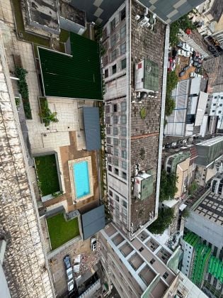 MISE EN VENTE D'UN APPARTEMENT AU PLATEAU 