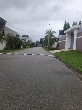 COCODY GOLF 4 BEVERLY HILLS vente terrain 3 500m²