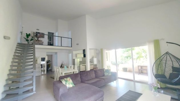 Appartement spacieux de 3 chambres avec grande terrasse – ...
