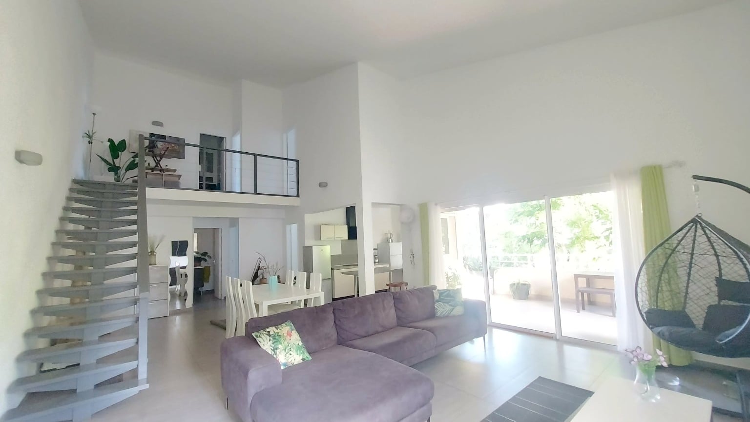 Appartement spacieux de 3 chambres avec grande terrasse – Nouméa, Nouvelle-Calédonie