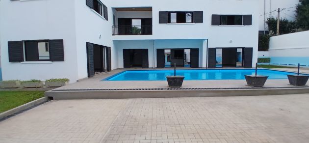 IVANDRY - NUOVA E AMPIA VILLA DI 6 LOCALI CON GRANDE GIARDINO E GRANDE ...