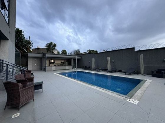 Well-lighted, Brilliantly completed 3 bed room apartment, Close by Old ...