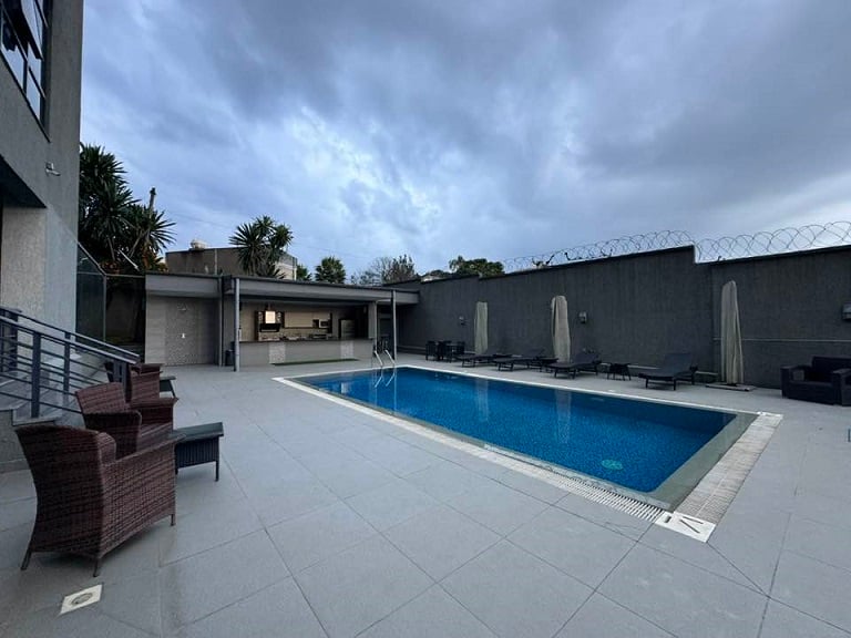 Well-lighted, Brilliantly completed 3 bed room apartment, Close by Old Airport!