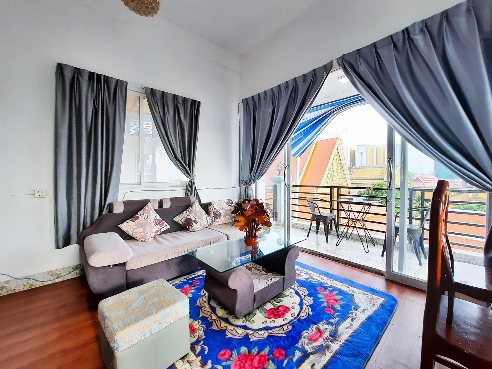 Brightness 1-bed apartment for rent near Royal Palace