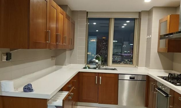 Jinji Lake view apt with 3 bedrooms next to Suzhou Center mall with ...