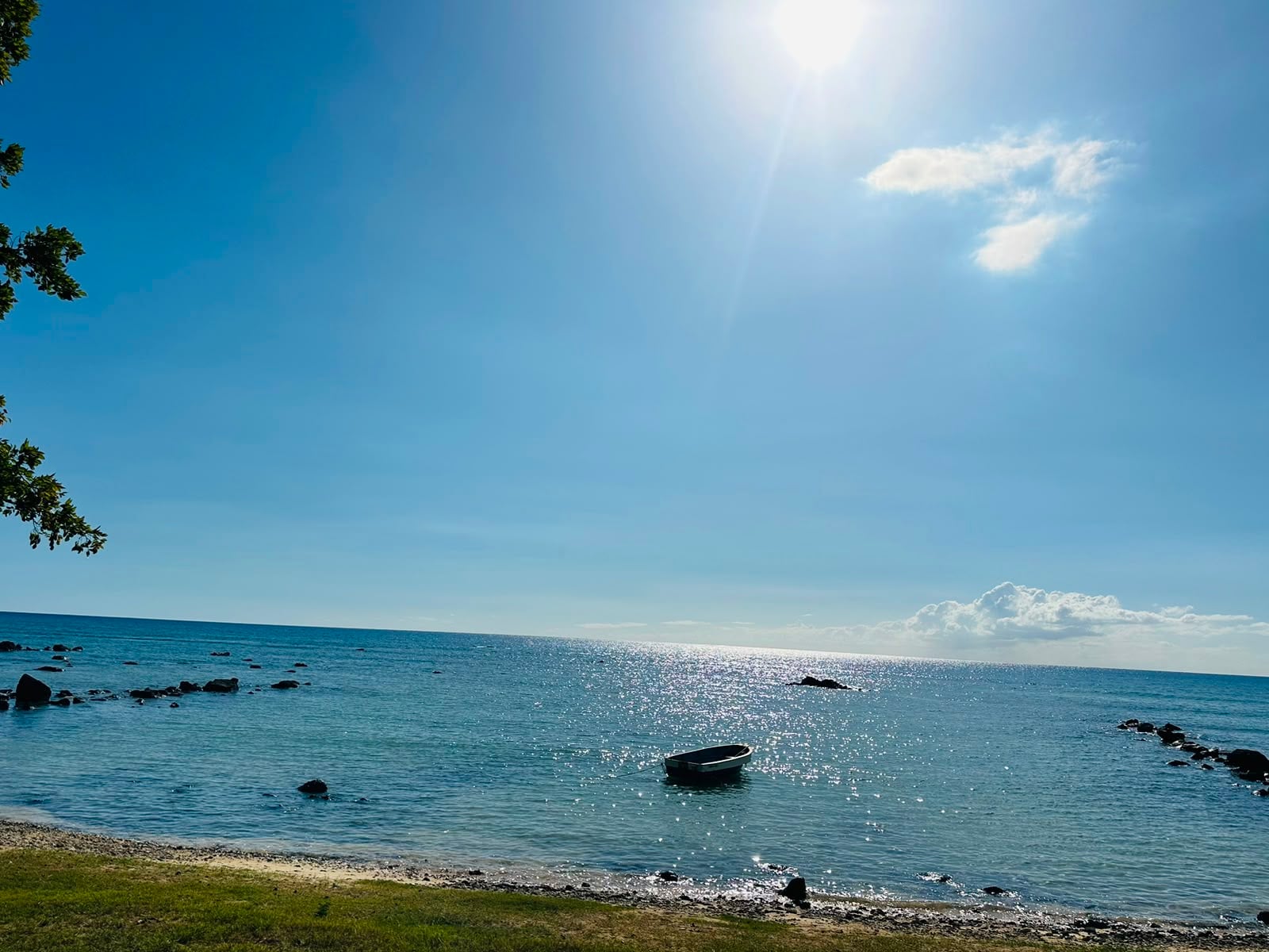 Luxury New Apartment 50m from the beach – Trou aux Biches