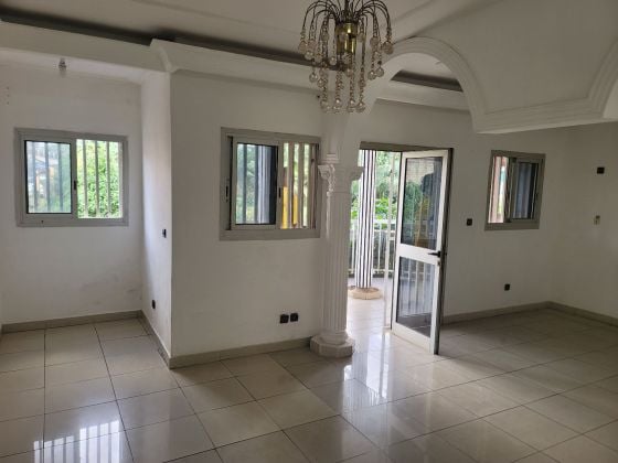 Appartement moderne à louer à Bastos Yaoundé 