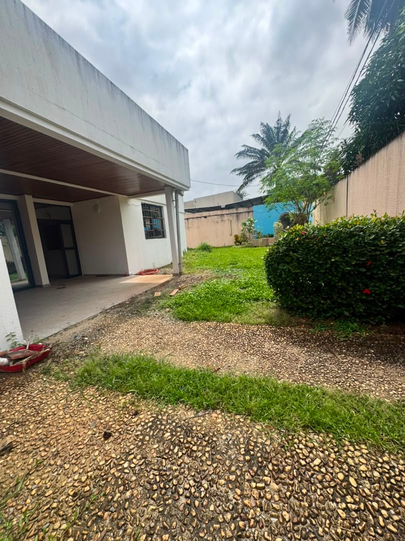 BEAUTIFUL VILLA FOR RENT IN COCODY, II PLATEAUX VALLONS