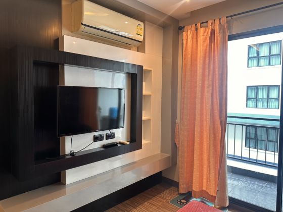 Condo for rent at The Blue Residence