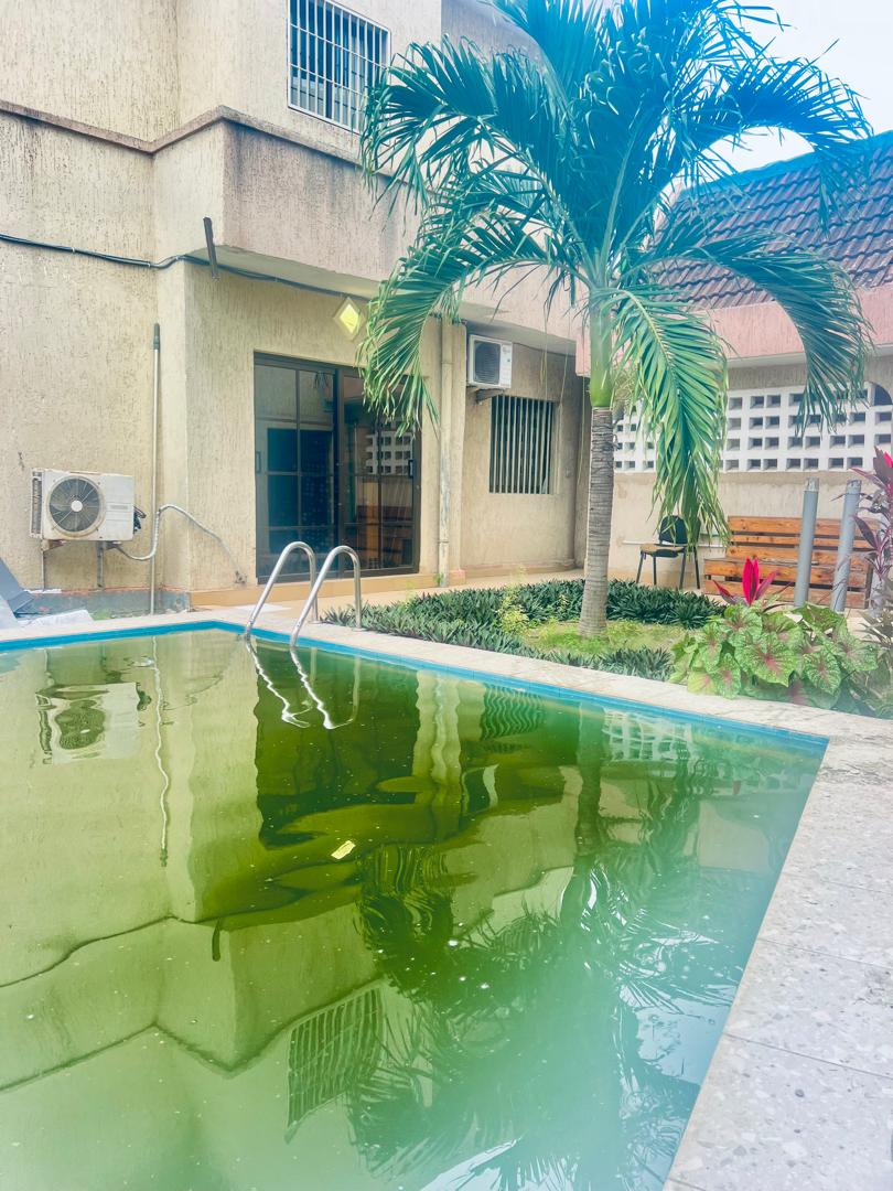 Villa con piscina in affitto