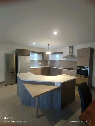 Loue une appartement meublé 