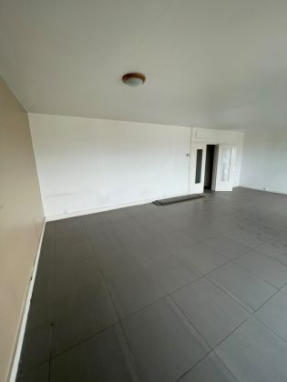 BEL APPARTEMENT DE TROIS CHAMBRES À LOUER À BONANJO
