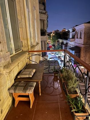 1 BDR apt in the 1st city center