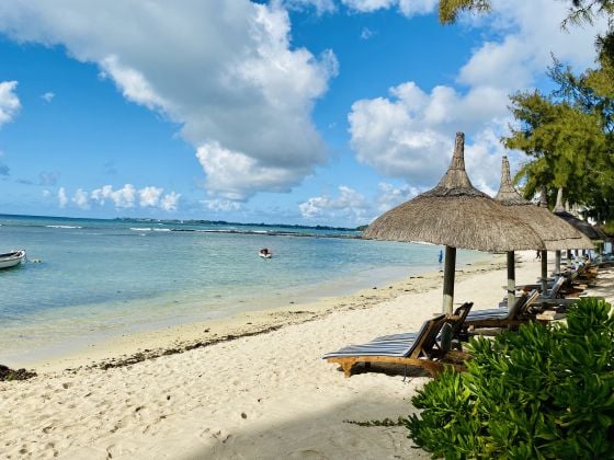 &#55356&#57140 Only 2–3 minutes' walk from the beach!