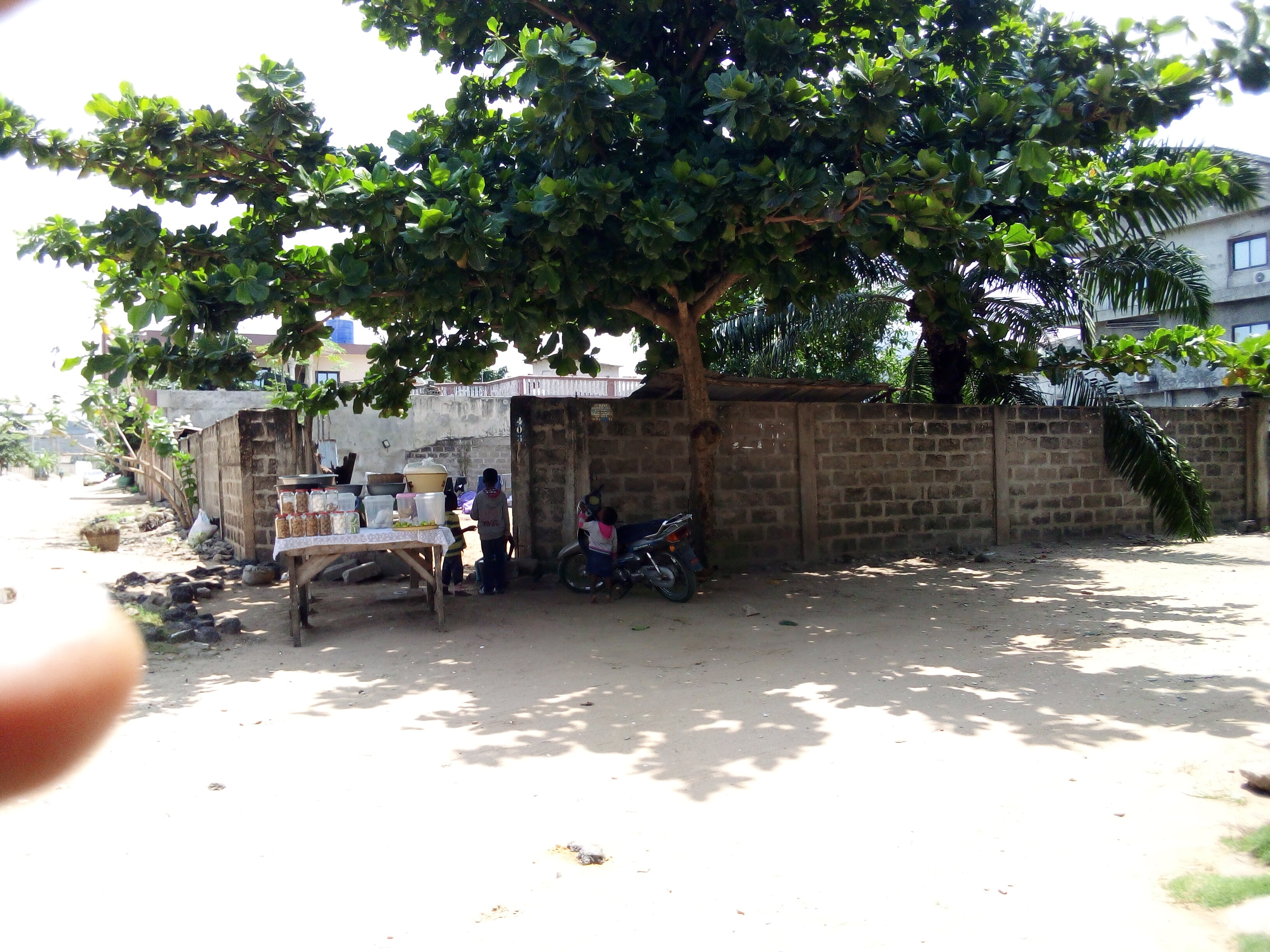 A vendre, parcelle avec TF, Fidjrossè plage - Cotonou