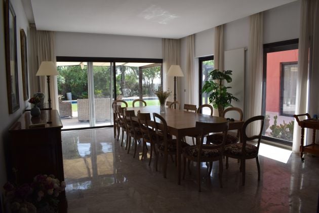 Magnifique villa meublée avec vue panoramique sur le Golf de ...