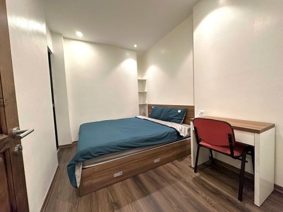 Nice, bright 1 – bedroom apartment with balcony in Hoang Hoa Tham ...