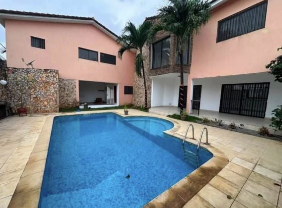 Riviera 4, villa dúplex de 5 habitaciones. Zona de colegios ...