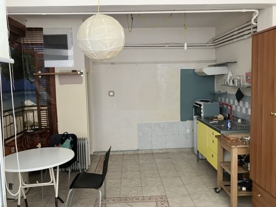 Bright Flat 25sqr semi basement at the Historical Center of Athens
