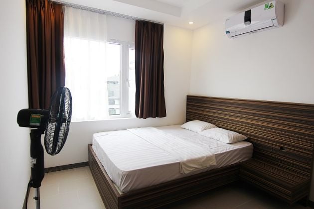 Nice, bright 1 – bedroom apartment with balcony and open view in To ...