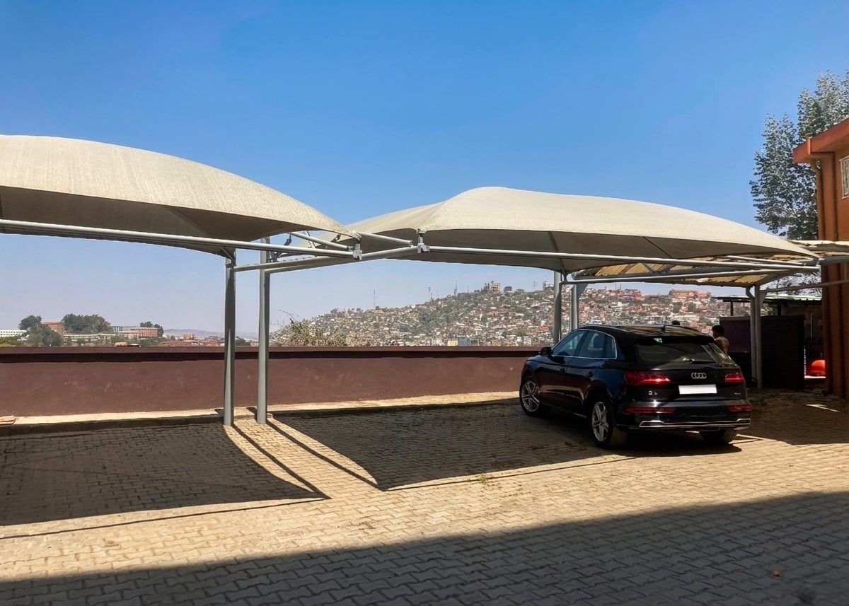 MAISON 120m2 QUARTIER RESIDENTIEL ANDRAINARIVO