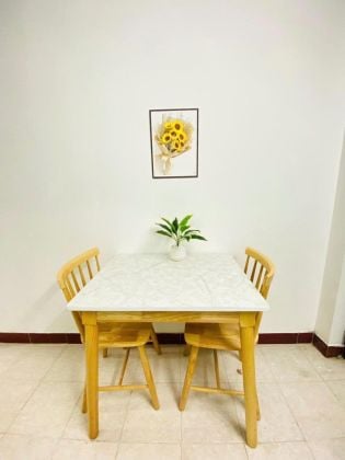 Spacious 2BR Balcony Apartment – Fast Access to D10 & Airport