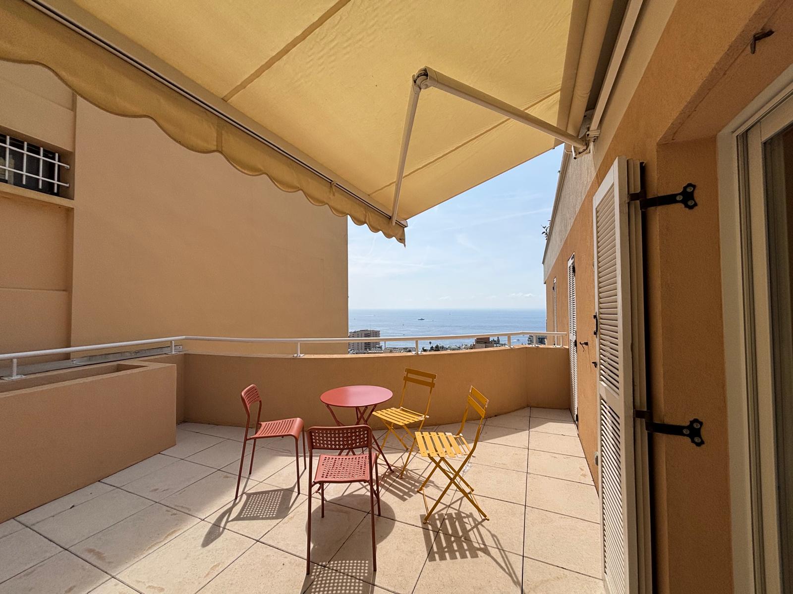 2-room apartment with sea view and large terrace – 5 minutes from Monaco