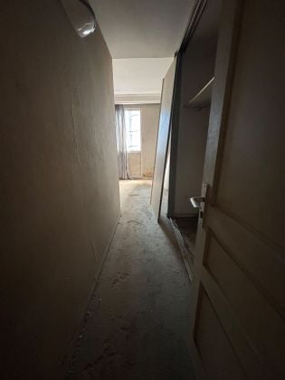 Appartamento di 3 locali in vendita a Plateau, da ristrutturare.