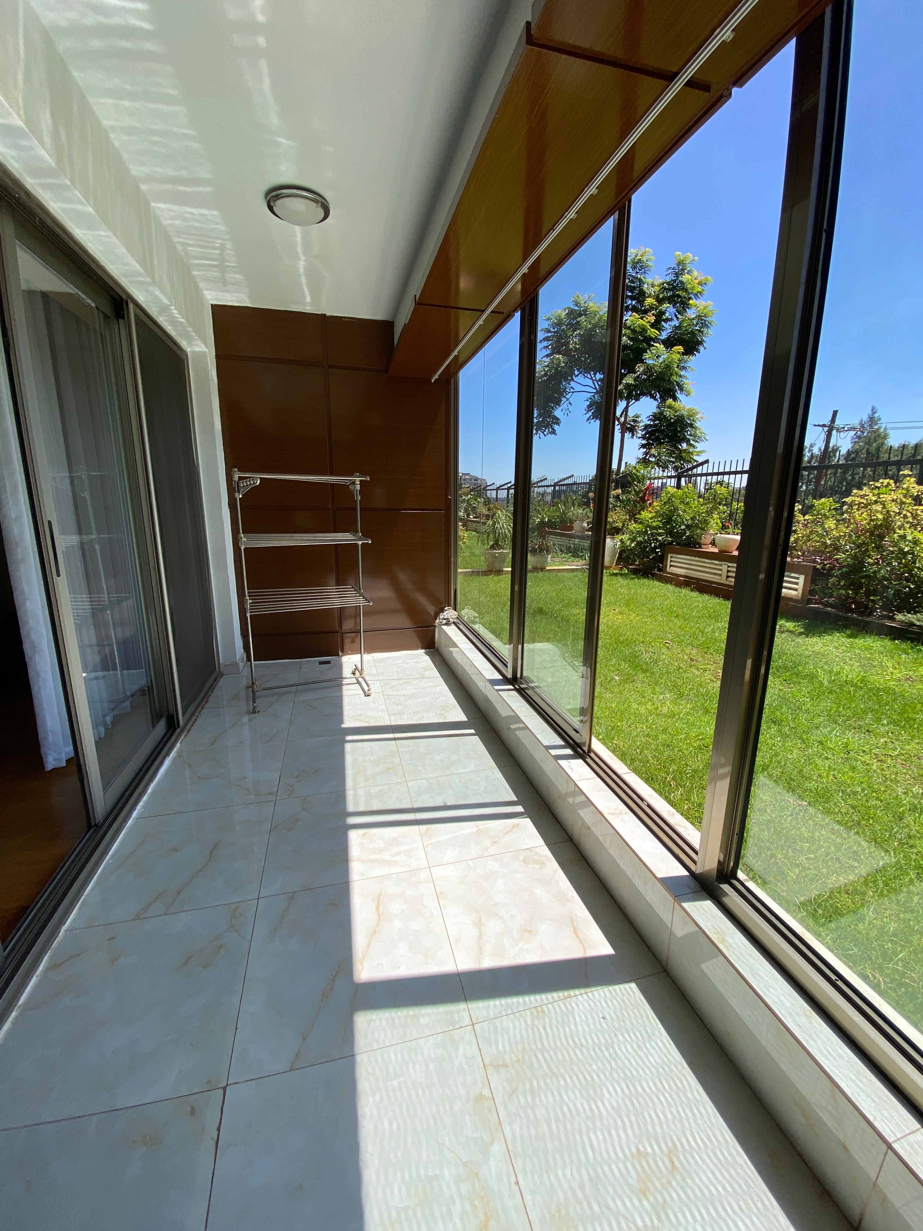 spacious 3 bedroom with a dsq 