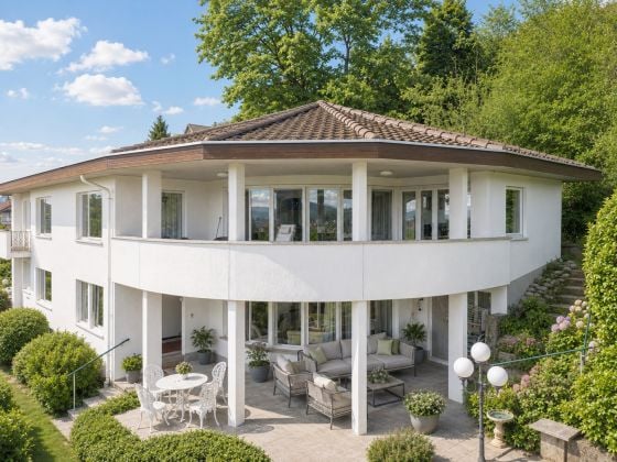 Privileged location with a fantastic view and plenty of privacy